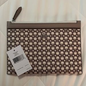 🆕•kate spade• Spade Link Medium Zip Pouch